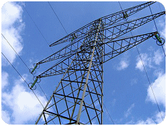 les lignes et pylônes électriques du réseau de distribution génèrent des champs électriques auxquels ont est soumis en permanence